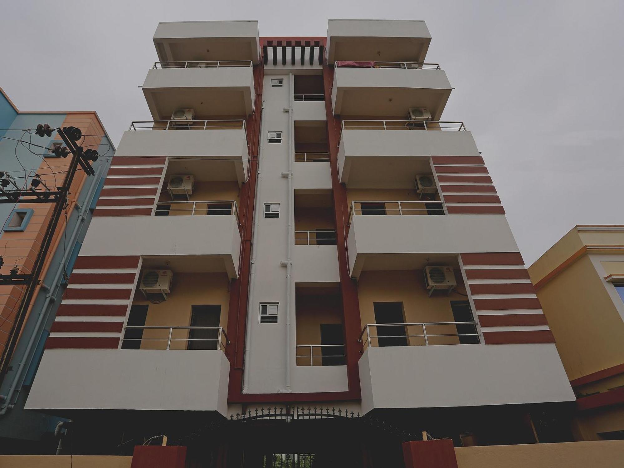 Oyo 17276 The Maple Tree Hotels Bhubaneswar Exterior photo